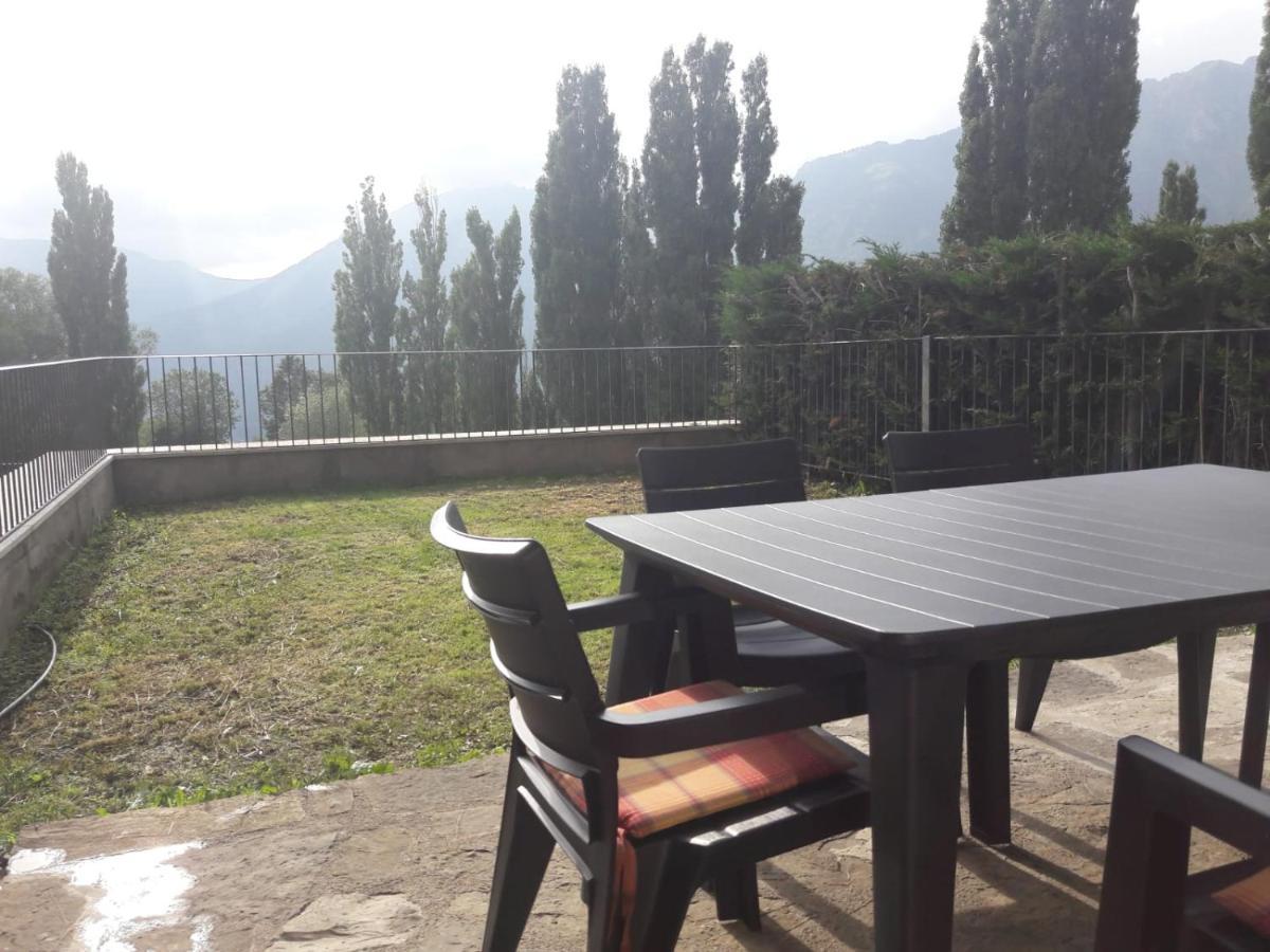 Agradable Con Jardin Privado En *